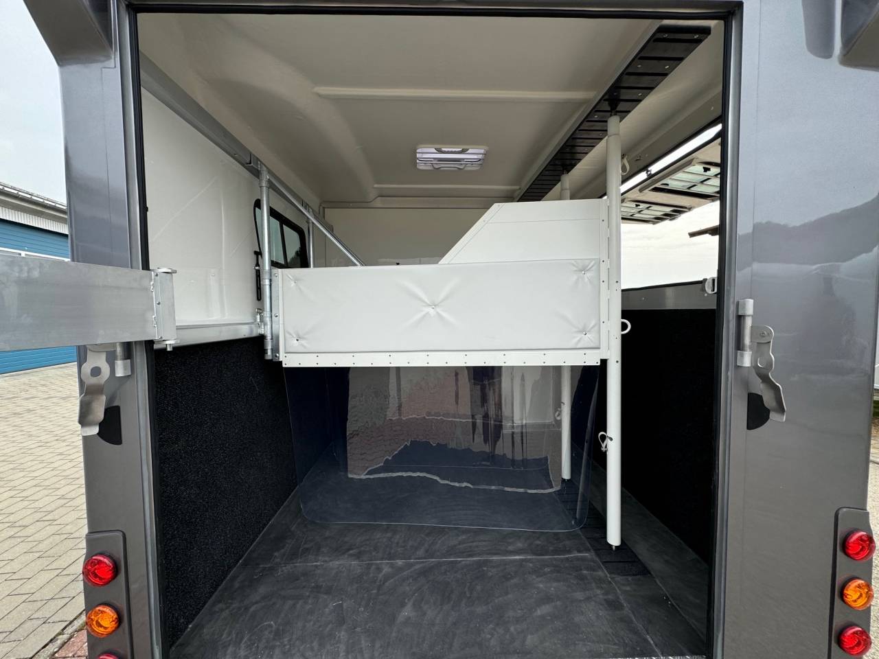 Remolque Caballos Anka REMORQUE ANKA 3 CHEVAUX & GRAND HOME CAR 2026 Nuevo