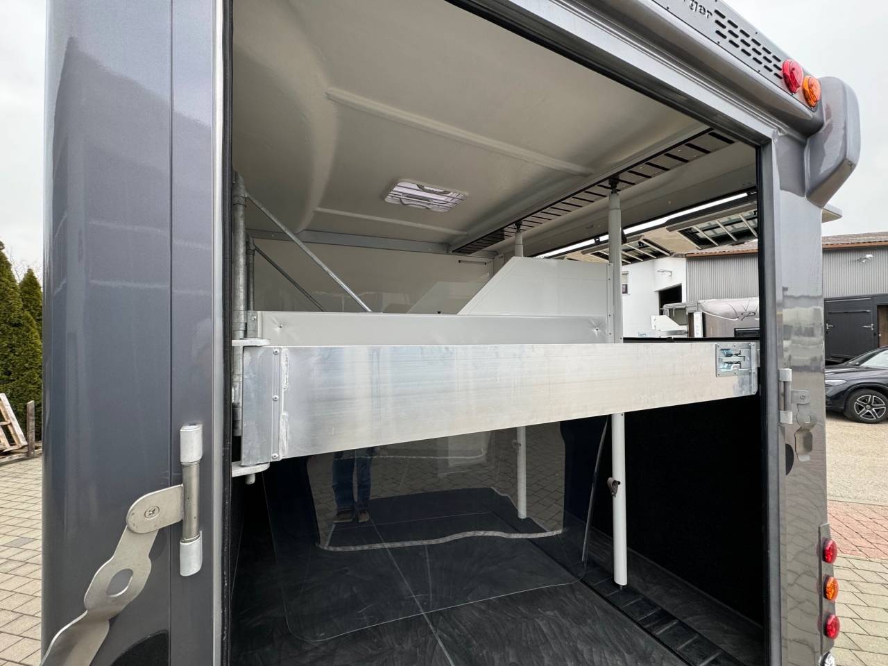 Remolque Caballos Anka REMORQUE ANKA 3 CHEVAUX & HOME CAR 2026 Nuevo