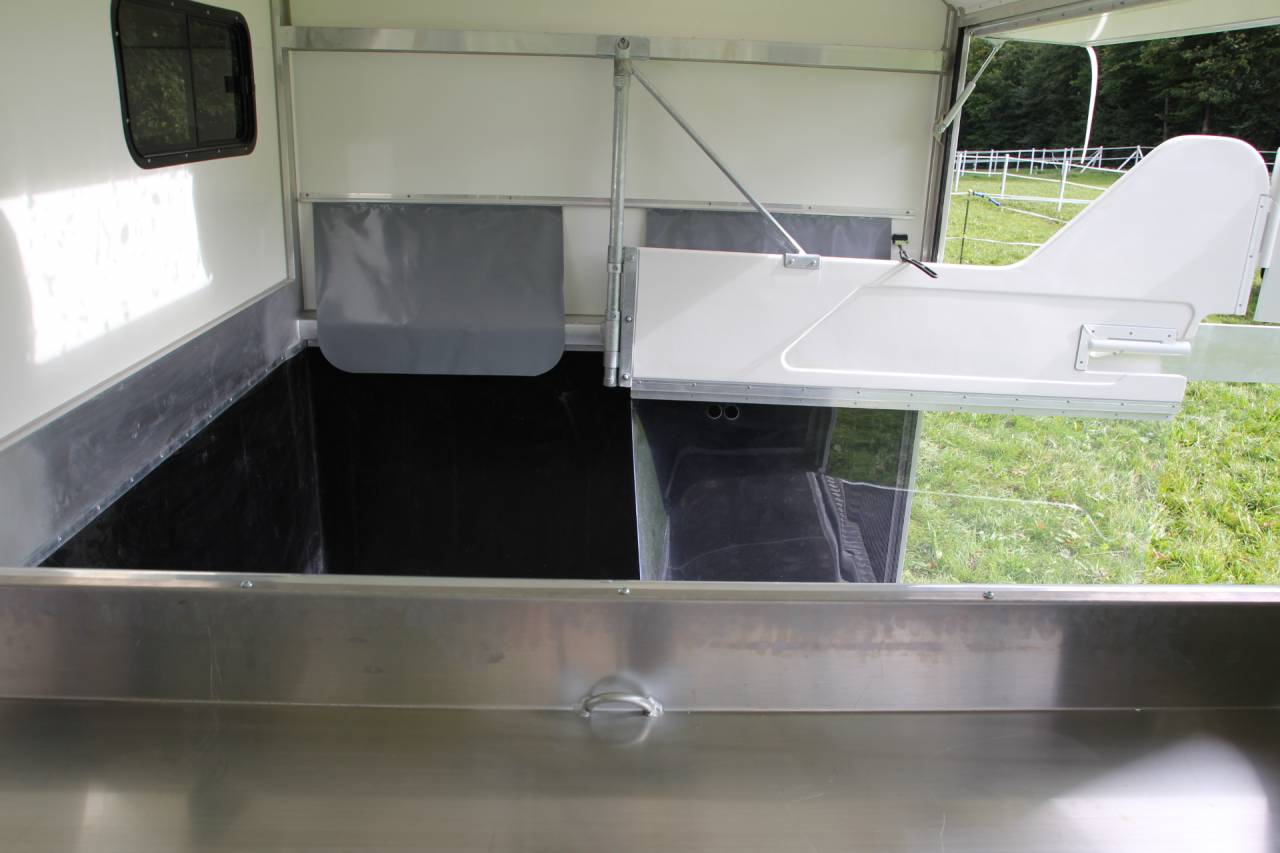 Remolque Caballos Anka REMORQUE ANKA 2 CHEVAUX + HOME CAR & SELLERIE 2026 Nuevo