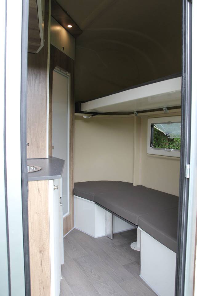 Remolque Caballos Anka REMORQUE ANKA 2 CHEVAUX + HOME CAR & SELLERIE 2026 Nuevo