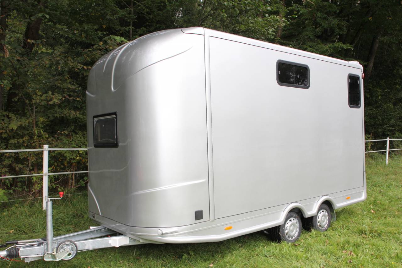 Remolque Caballos Anka REMORQUE ANKA 2 CHEVAUX + HOME CAR & SELLERIE 2026 Nuevo