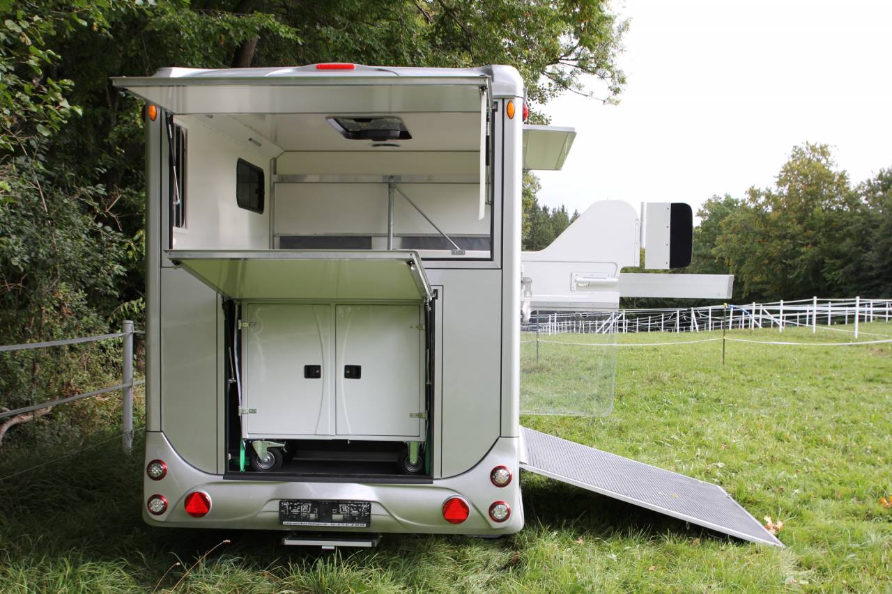 Remolque Caballos Anka REMORQUE ANKA 2 CHEVAUX + HOME CAR & SELLERIE 2026 Nuevo
