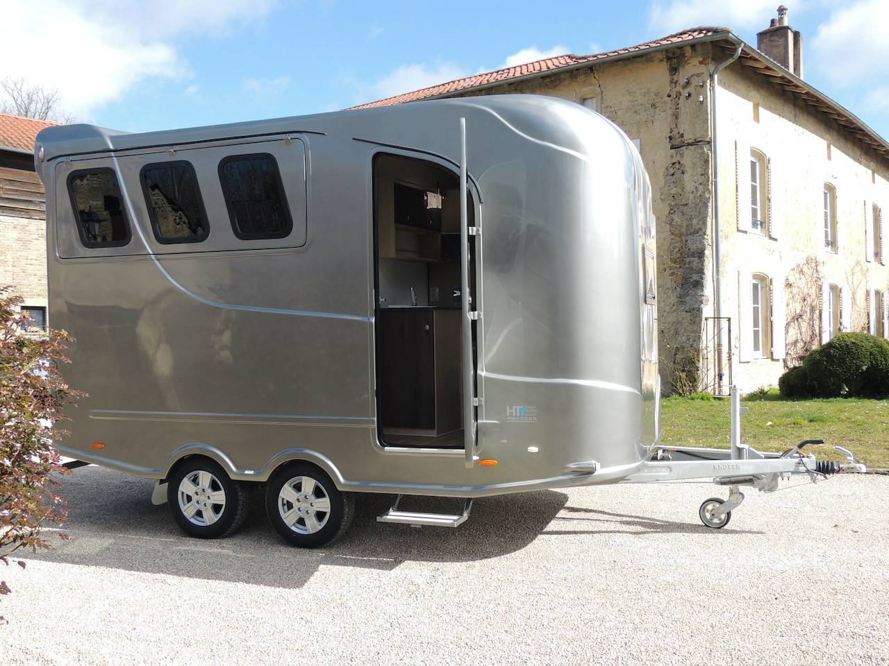 Remolque Caballos Anka REMORQUE ANKA 3 CHEVAUX & HOME CAR 2026 Nuevo
