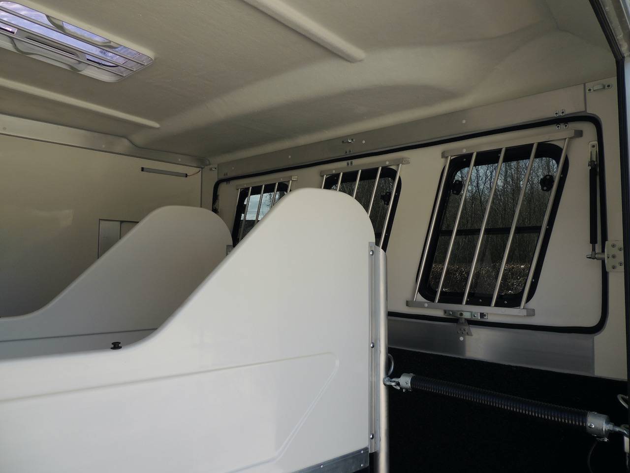 Remolque Caballos Anka REMORQUE ANKA 3 CHEVAUX & HOME CAR 2026 Nuevo
