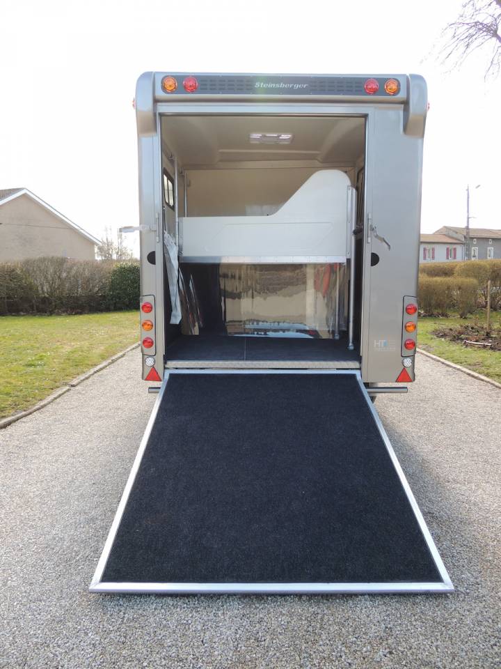 Remolque Caballos Anka REMORQUE ANKA 3 CHEVAUX & HOME CAR 2026 Nuevo