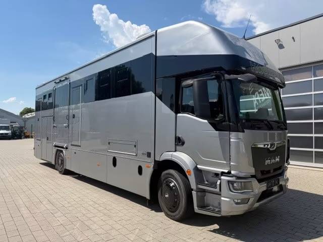 Cami&oacute;n para caballos Man MAN TGM 18.320 ANKA POP OUT 2022 De segunda mano