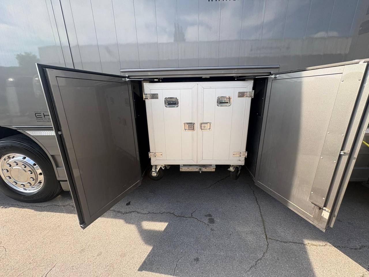 Cami&oacute;n para caballos Scania SCANIA S500 EHC POP OUT 2020 De segunda mano