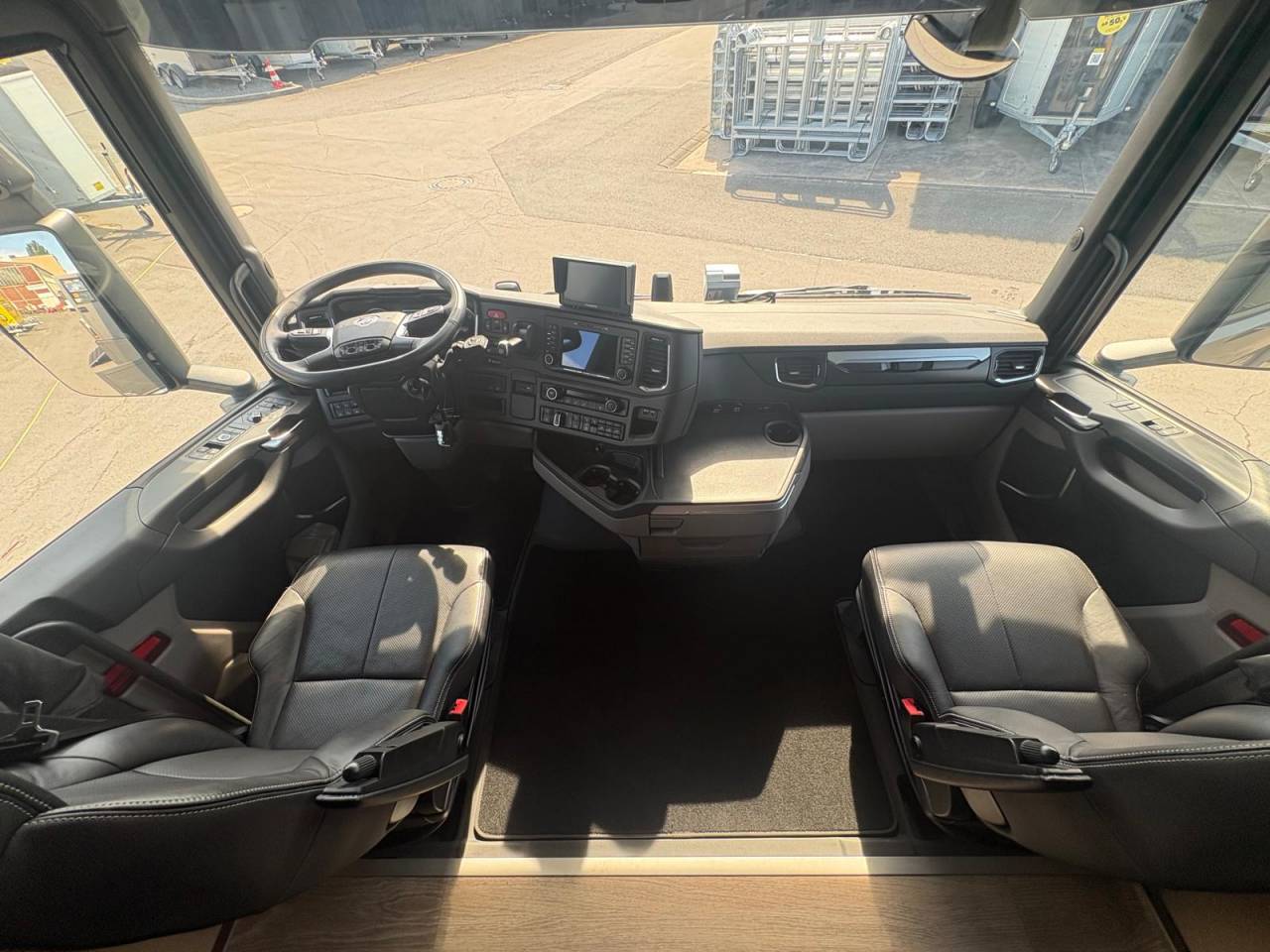 Cami&oacute;n para caballos Scania SCANIA S500 EHC POP OUT 2020 De segunda mano