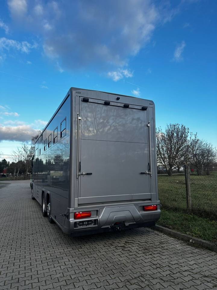 Cami&oacute;n para caballos HTI SCANIA S460 HTI PROFESSIONAL 7 2026 Nuevo