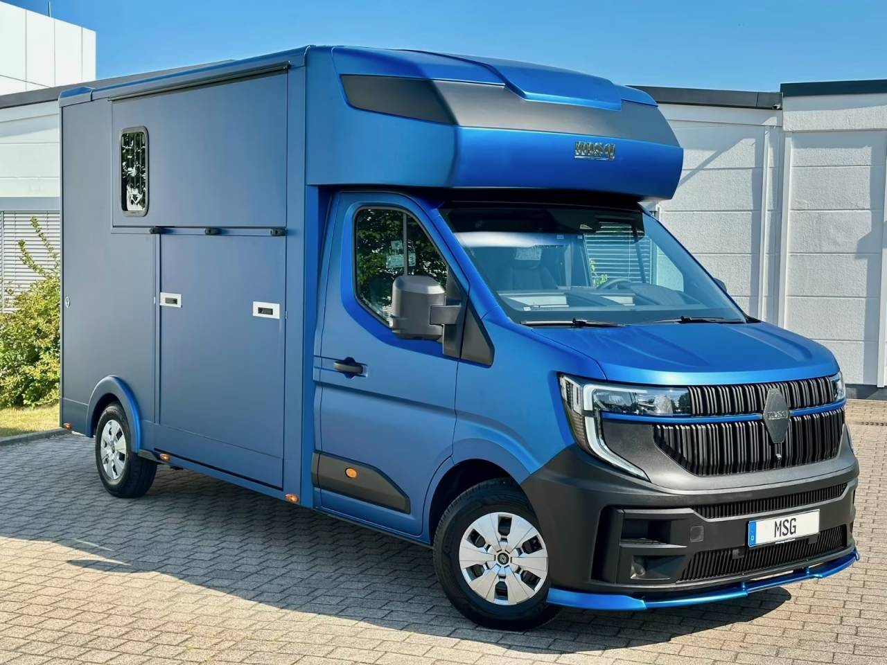 Furgoneta para caballos Renault RENAULT MASTER 170 MSG STALLION LIGHT AUTOMATIQUE 2026 Nuevo