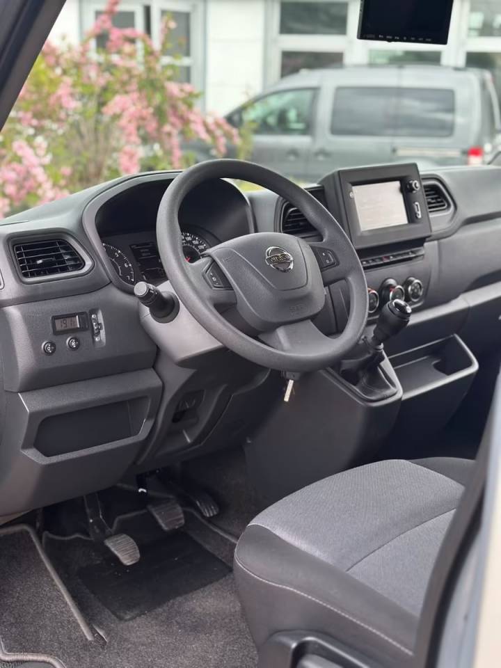 Furgoneta para caballos Nissan NISSAN INTERSTAR DCI 165 MSG SUPERLIGHT PLUS 2026 Nuevo