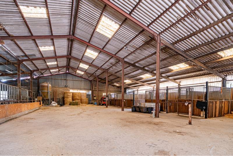 Propiedad ecuestre En venta Is&egrave;re