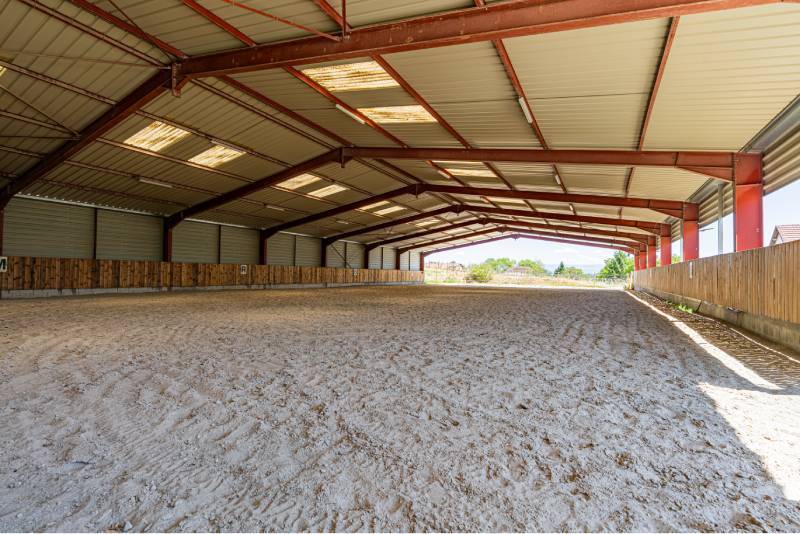 Propiedad ecuestre En venta Is&egrave;re