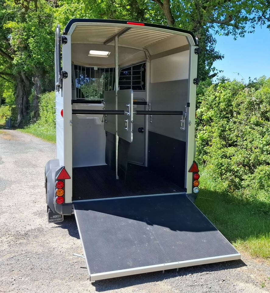 Remolque Caballos Ifor Williams HBX 506 2024 Nuevo