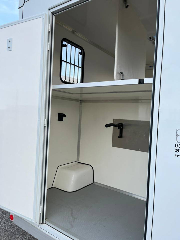 Furgoneta para caballos Opel Movano - Cavalcar 2020 De segunda mano