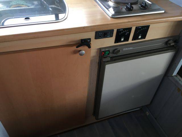 Cami&oacute;n para caballos Renault Renault&nbsp;M 230 TI - 17CV 1996 De segunda mano
