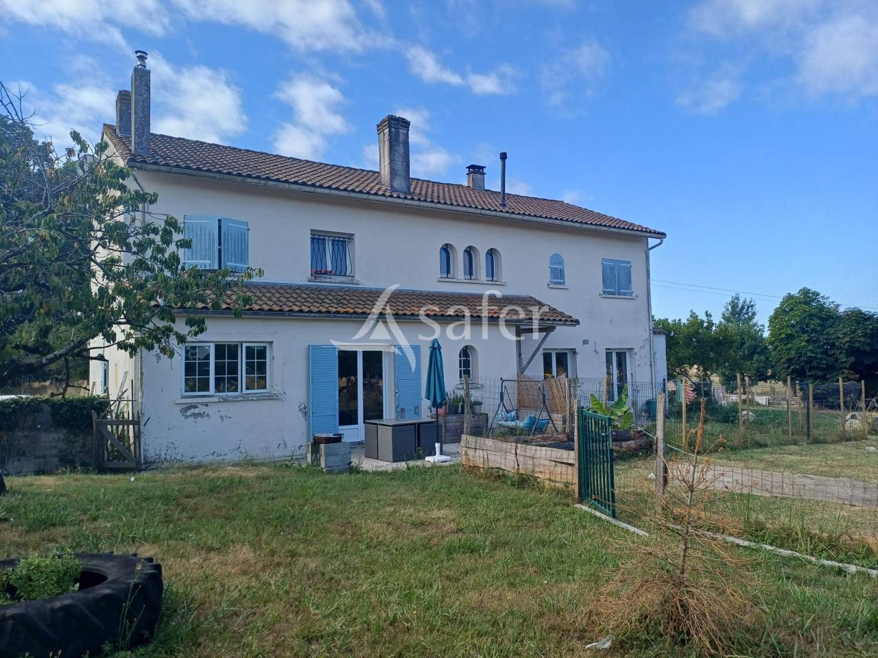 Explotaci&oacute;n agr&iacute;cola En venta Charente Mar&iacute;timo