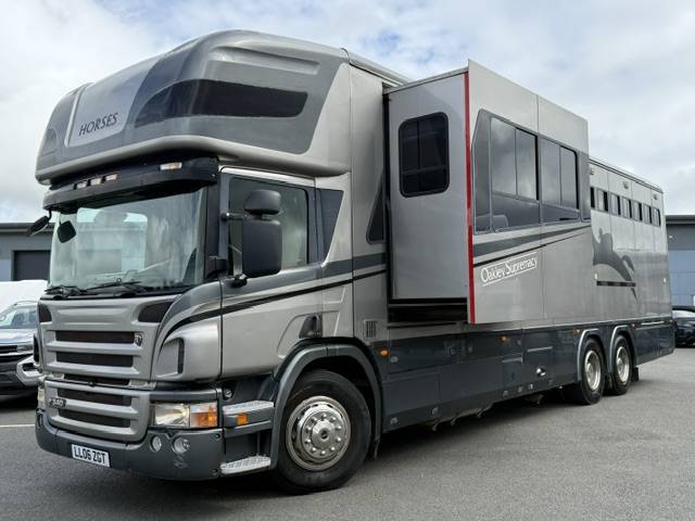 Furgoneta para caballos Oakley Scania 340 2006 De segunda mano