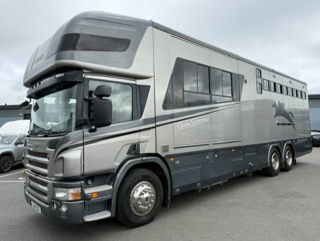 Furgoneta para caballos Oakley Scania 340 2006 De segunda mano