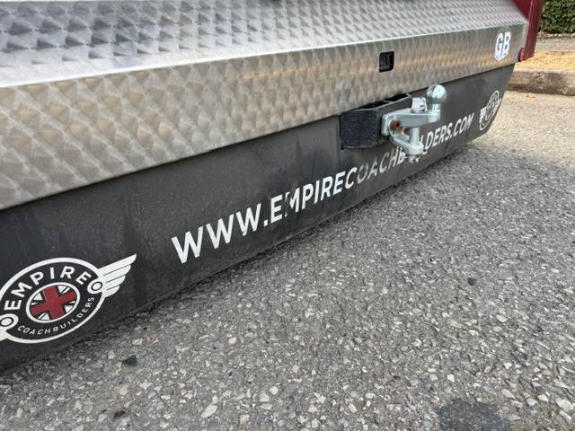 Furgoneta para caballos Man TGS Empire Ultimate  2013 De segunda mano
