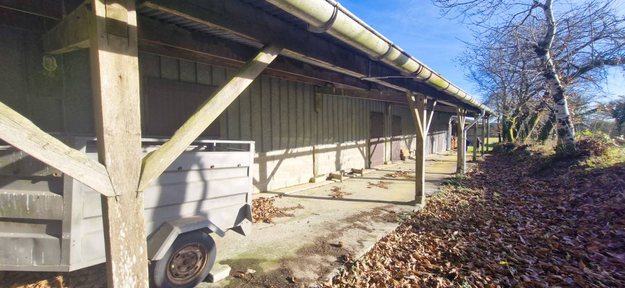 Bonita residencia ecuestre En venta Finisterre