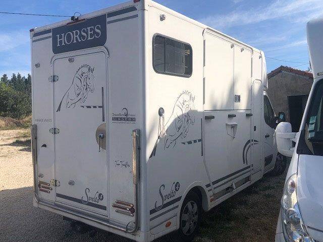 Furgoneta para caballos Trans Box svelto 4 2019 De segunda mano