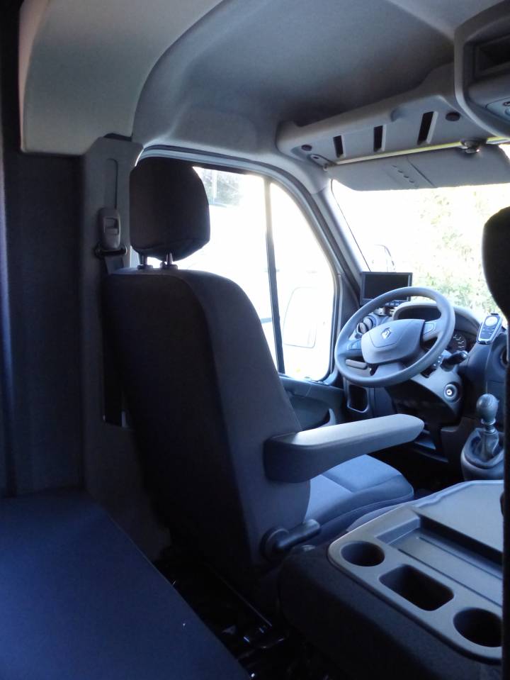 Furgoneta para caballos Trans Box svelto 4 2019 De segunda mano