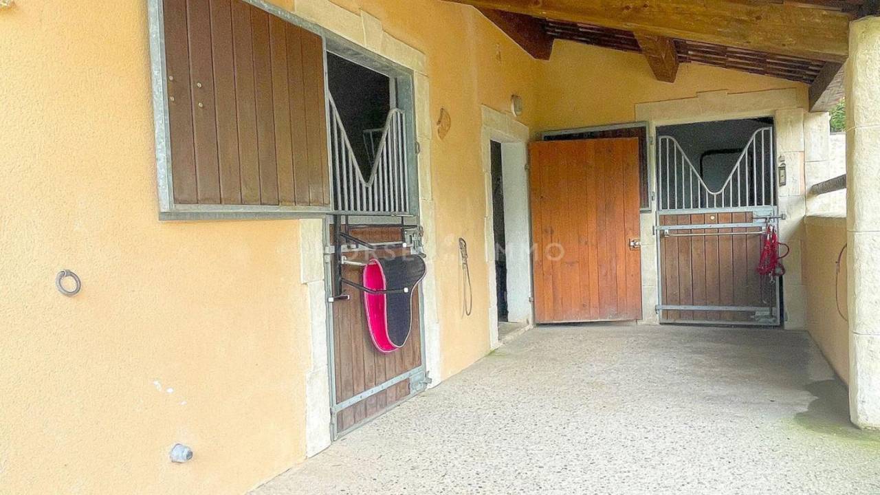 Bonita residencia ecuestre En venta Var