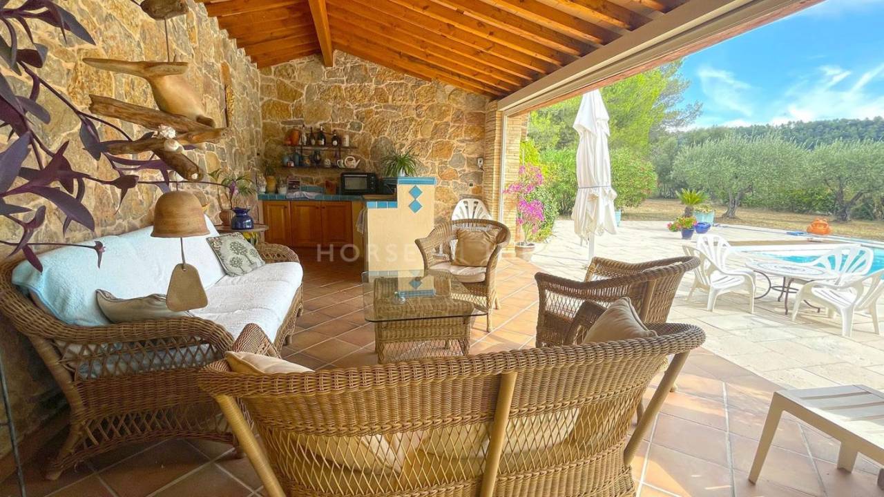 Bonita residencia ecuestre En venta Var