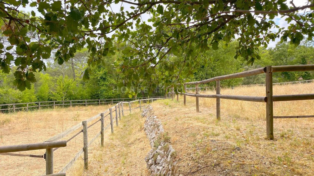 Bonita residencia ecuestre En venta Var