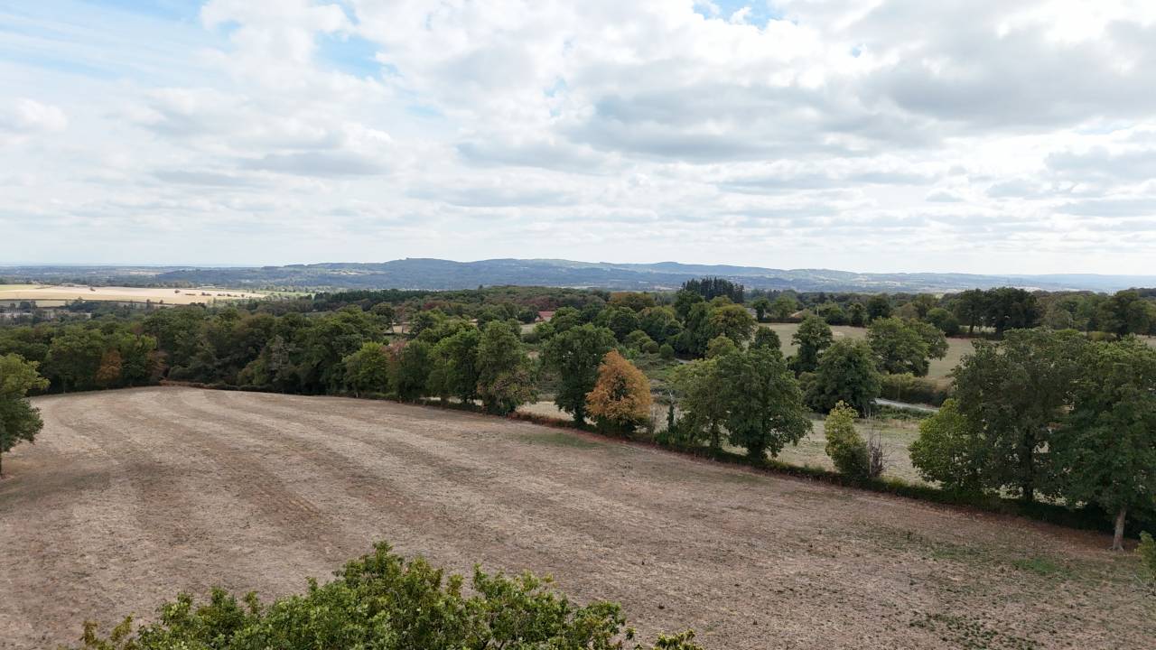 Granja para restaurar En venta Creuse