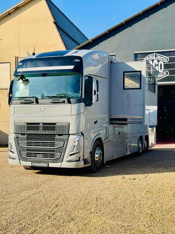 Cami&oacute;n para caballos Volvo CONCEPTPGO 2023 Nuevo