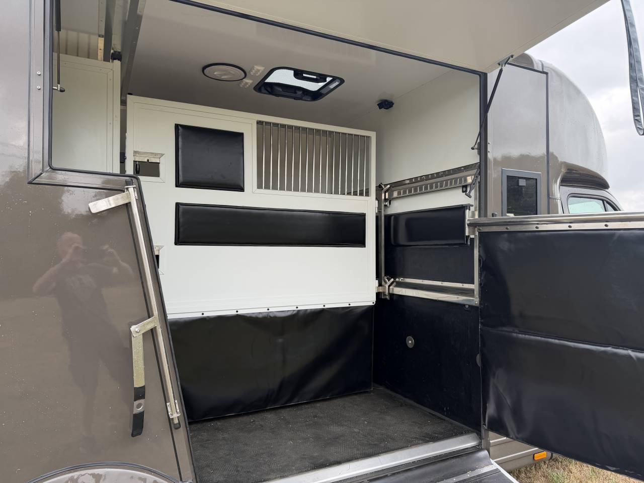 Furgoneta para caballos Renault Master Equimatt 2022 Nuevo