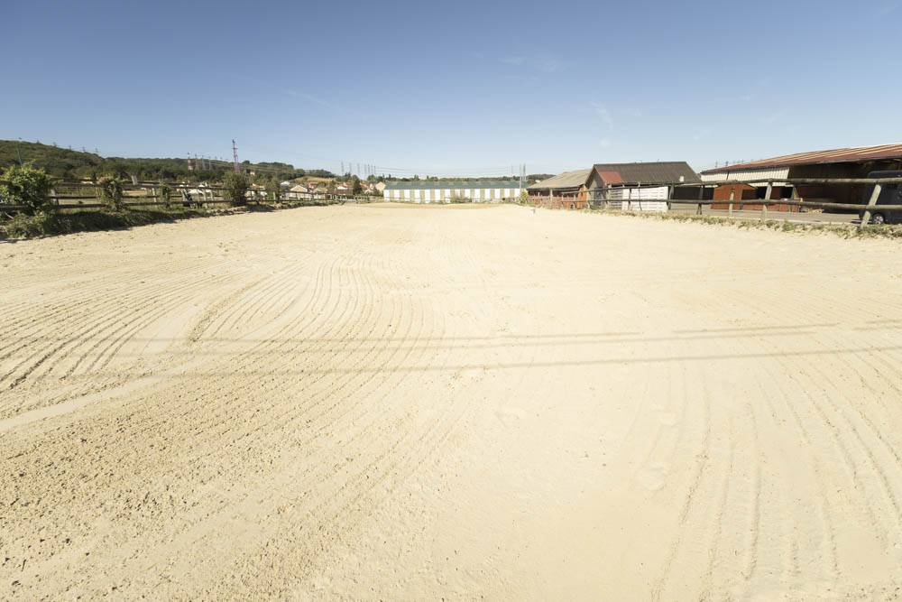 Cuadra de propietarios En venta Essonne