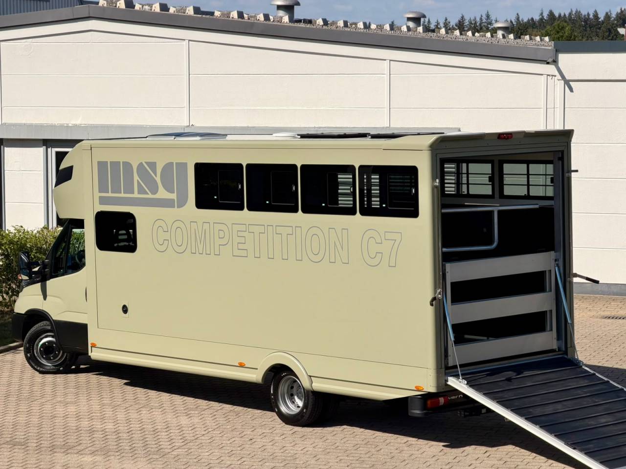 Cami&oacute;n para caballos Iveco IVECO DAILY 72.210 MSG COMPETITION C7 2026 Nuevo
