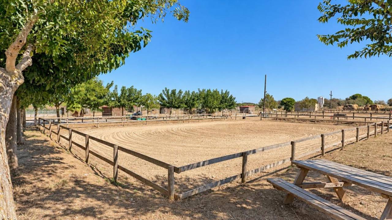 Propiedad ecuestre En venta H&eacute;rault