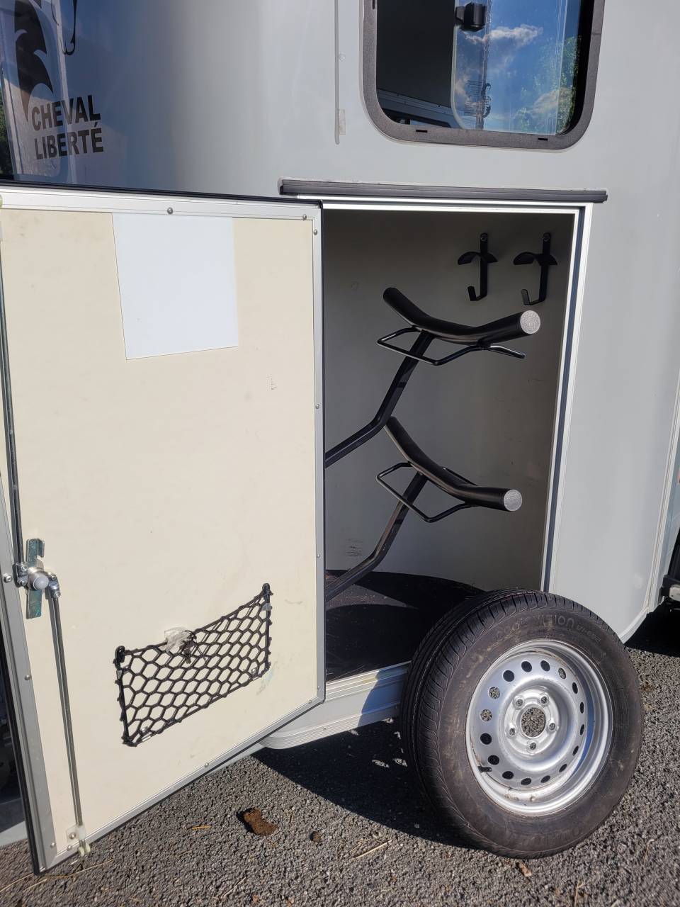 Van caballos Cheval Libert&eacute; GOLD 3 PREMIUM 2 Caballos 2022 De segunda mano