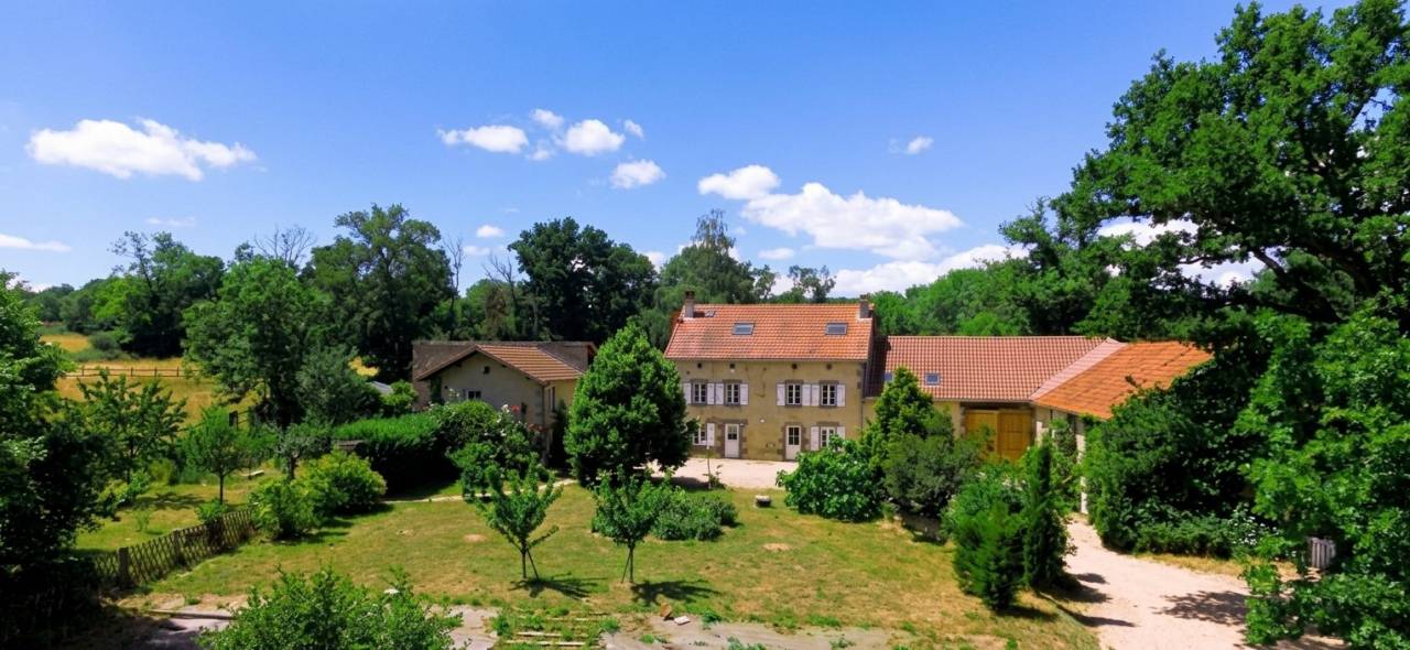 Cuadra de propietarios En venta Puy-de-D&ocirc;me