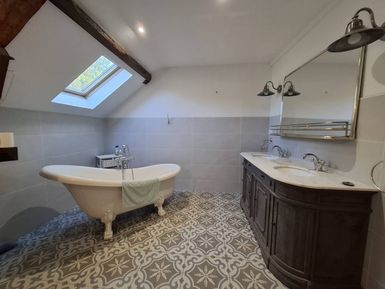 Cuadra de propietarios En venta Puy-de-D&ocirc;me