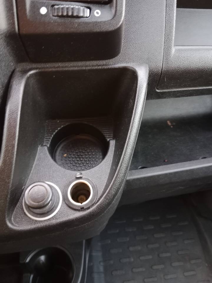 Peugeot Boxer Furgoneta para dos caballos