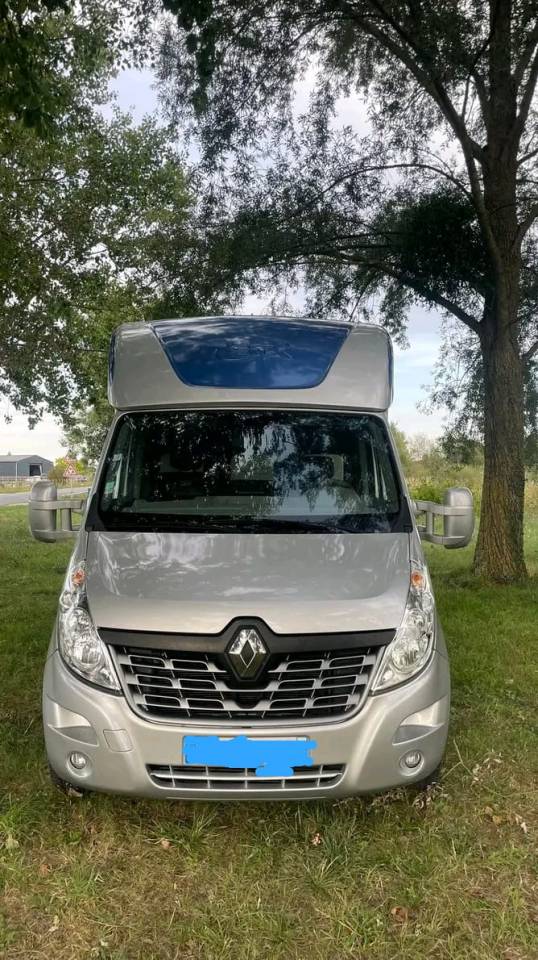 Furgoneta para caballos Renault Master 2017 De segunda mano