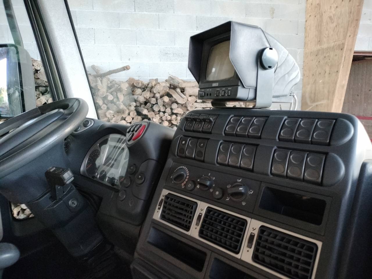 Cami&oacute;n para caballos Iveco STEPHEX 2006 De segunda mano