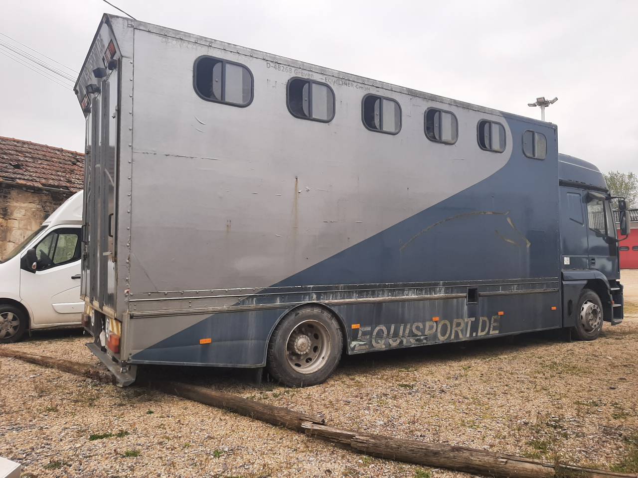 Cami&oacute;n para caballos Iveco  1997 De segunda mano