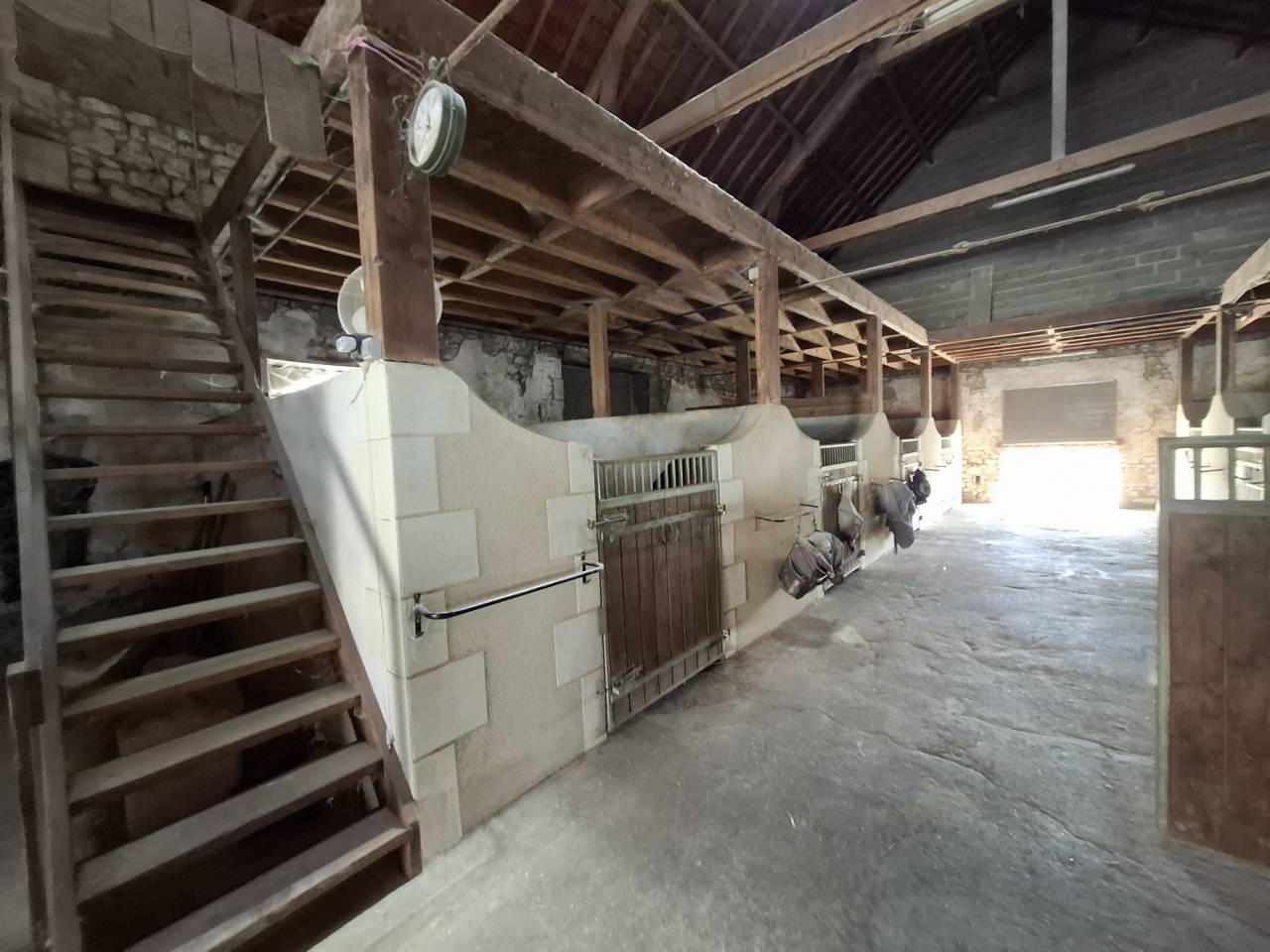 Cuadra de propietarios En venta Vienne