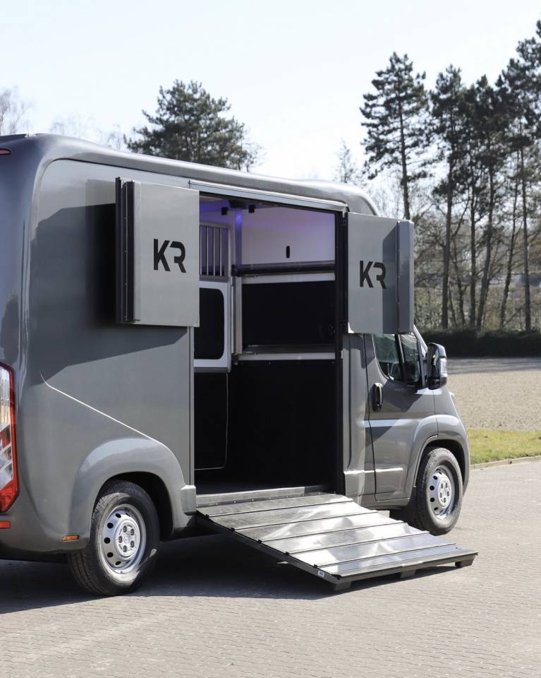 Furgoneta para caballos Krismar HARAS  2026 Nuevo