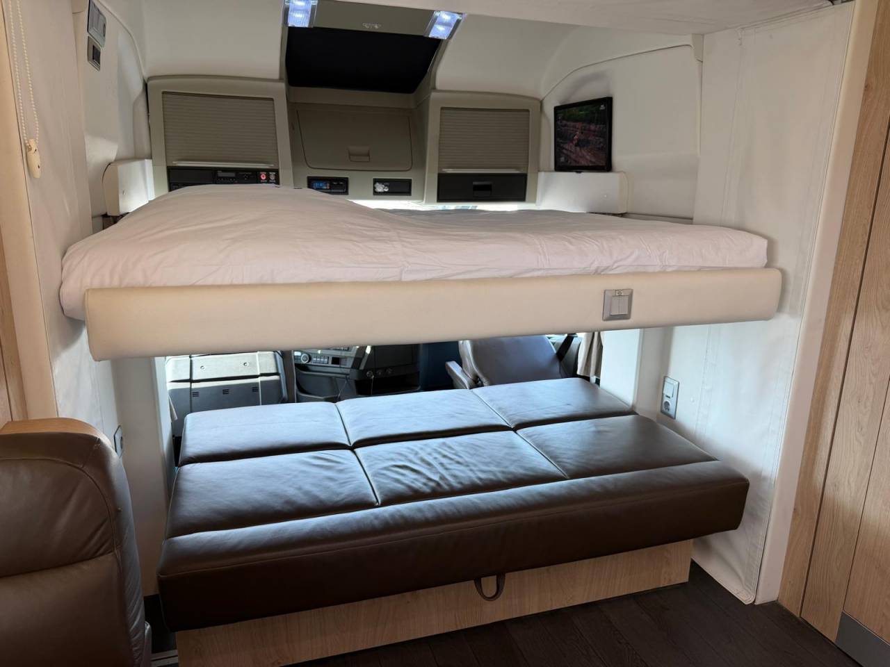 Cami&oacute;n para caballos Volvo STX 2018 De segunda mano