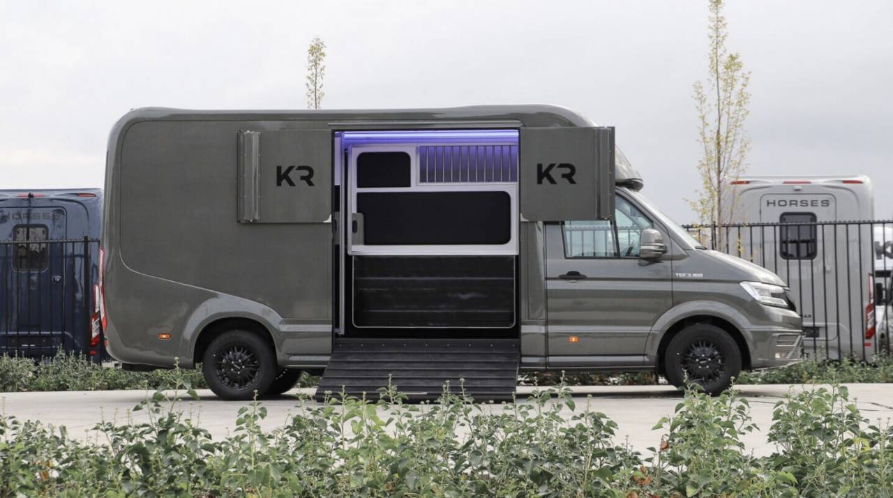 Furgoneta para caballos Krismar HARAS 2026 Nuevo