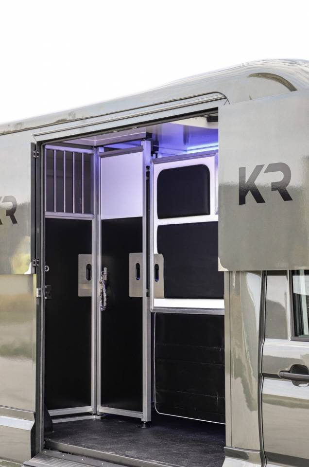 Furgoneta para caballos Krismar HARAS 2026 Nuevo