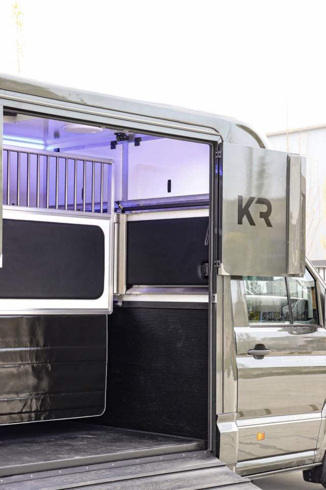 Furgoneta para caballos Krismar HARAS 2026 Nuevo
