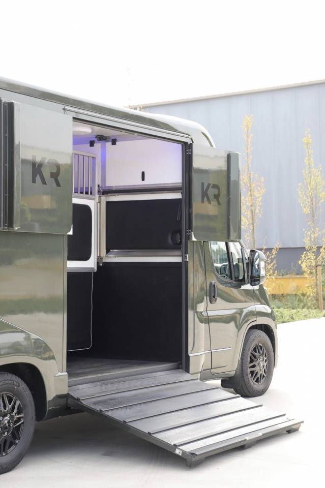 Furgoneta para caballos Krismar HARAS  2026 Nuevo